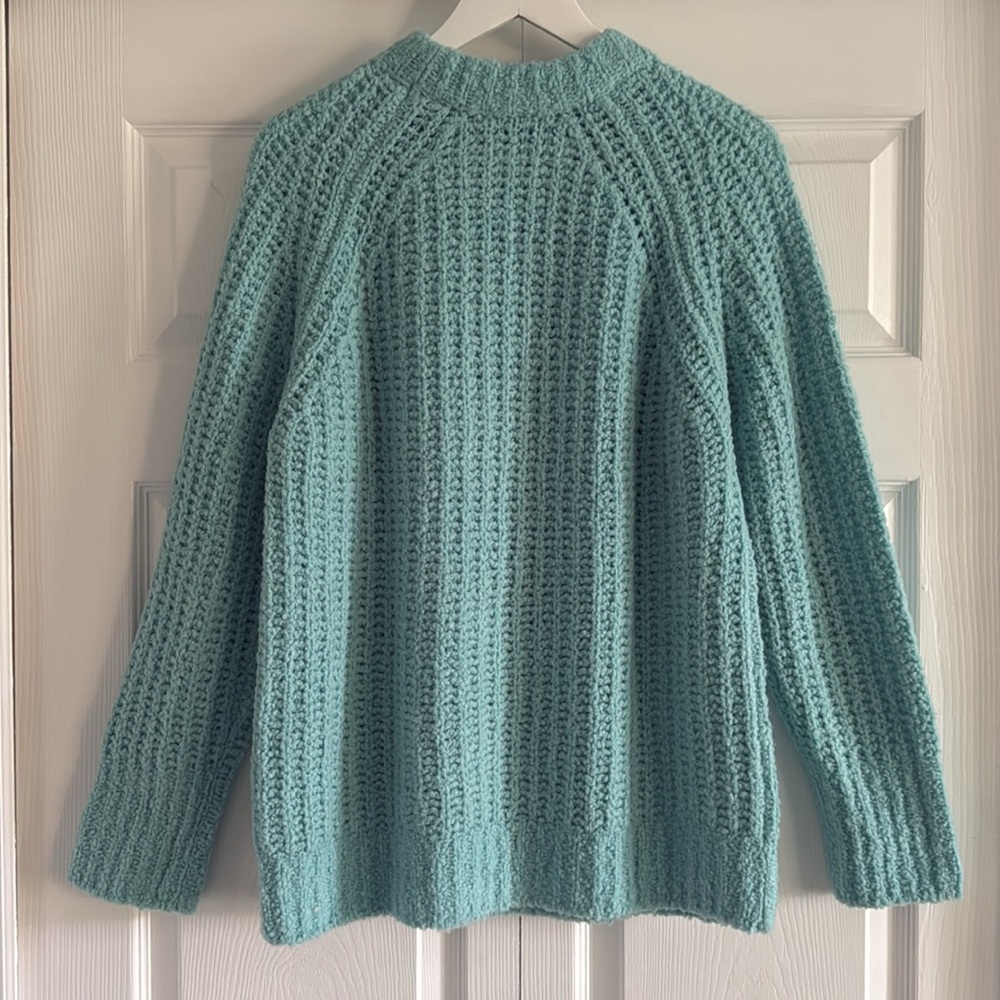 Vineyard Vines Capri Blue Cozy Fisherman Merino Wool Blend Sweater-Size Medium - Picture 10 of 14
